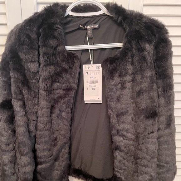 Zara faux fur black jacket - Picture 2 of 3
